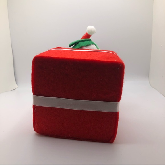 2023 Featherly Friends: Mini Bird Stack of Presents (Wondershop Target) - Picture 6 of 7